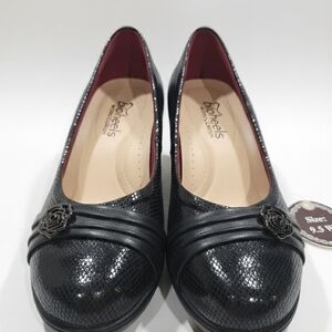 Bioheels Orthopedic Black Embossed Snakeskin Heels | 9.5W EUC